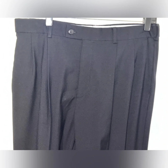 Louis Raphael 34, Rosso, men’s high rise, pocket pleated button zip clasp, pants - Picture 4 of 7